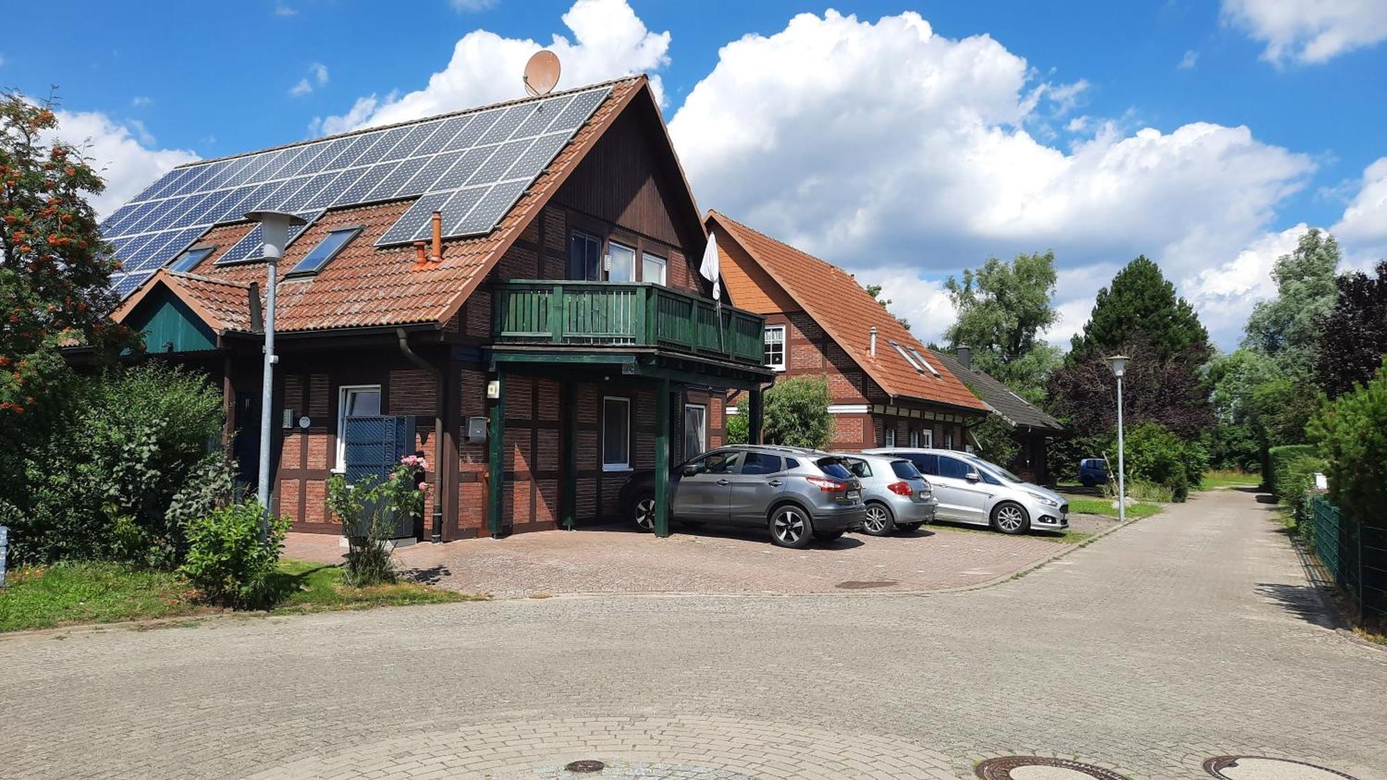 Ferienhaus Sasse Ferienwohnungen Mit Garten & Grill Molschow Esterno foto